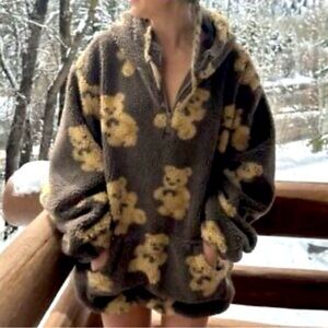 Aelfric Eden Teddy Bear Oversized Hoodie - S